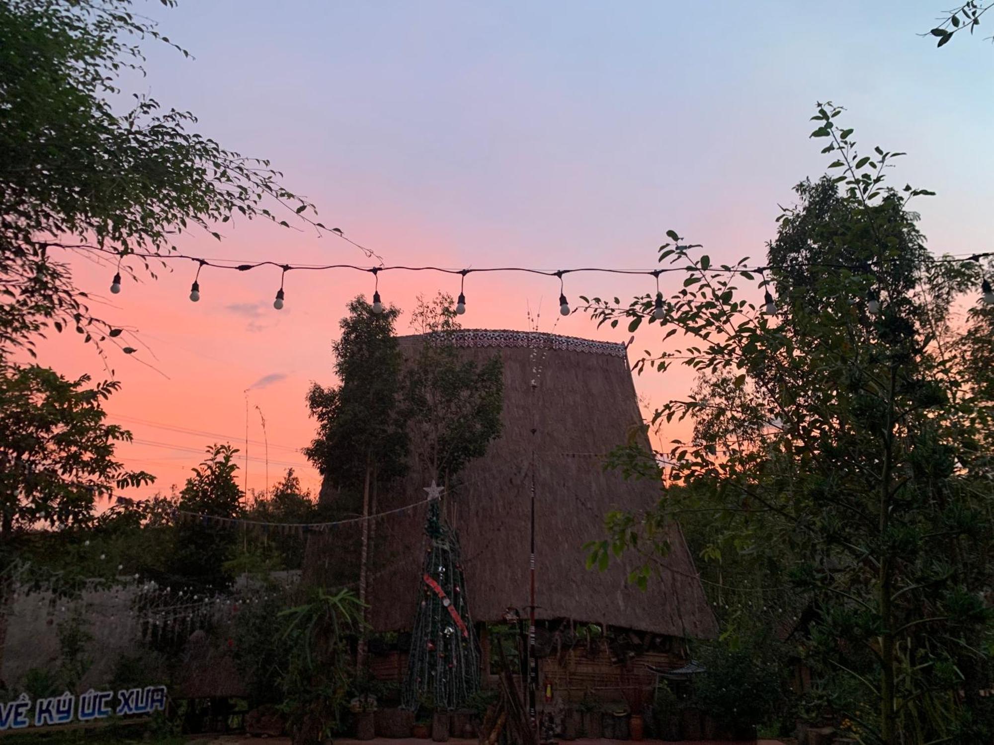 Khu Du Lich Sinh Thai, Nghi Duong Homestay Hoang Anh - Kon Xom Luh Tỉnh Kontum 외부 사진